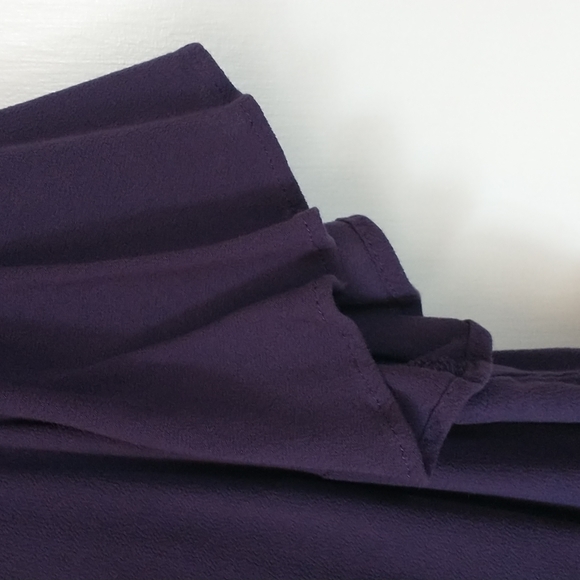 Torrid 2x purple blouse with twist detail and flutter sleeve - Picture 4 of 4